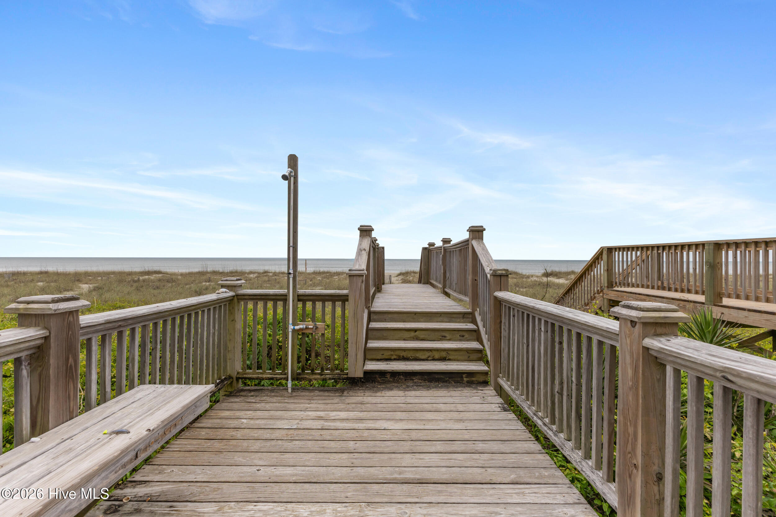 407 Ocean Boulevard W