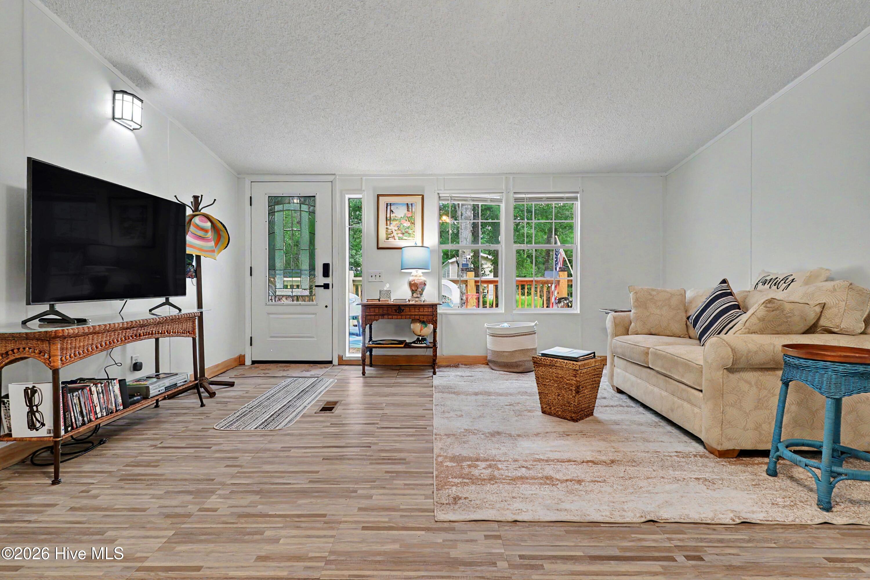 2271 Bob White Road SW