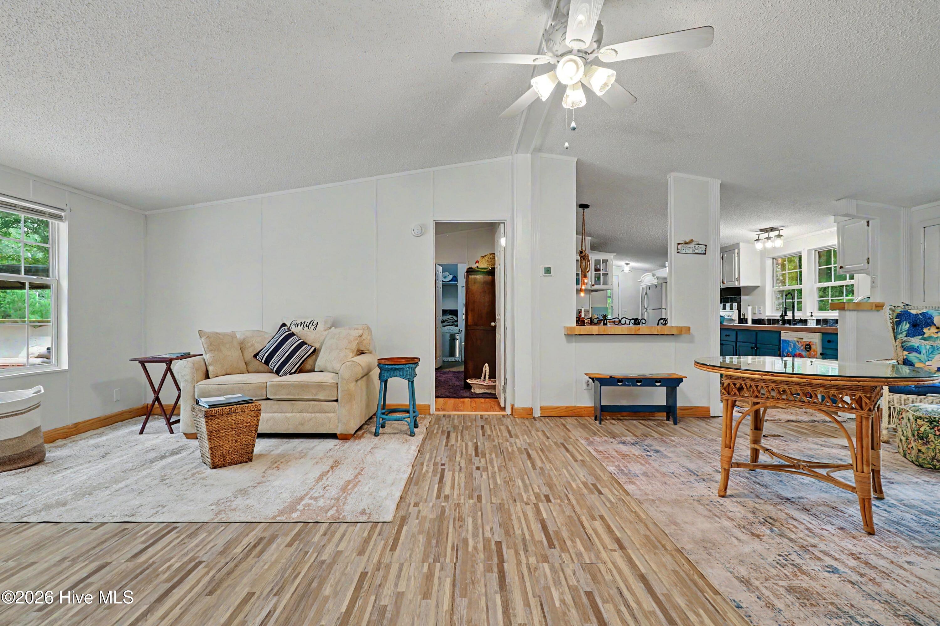 2271 Bob White Road SW