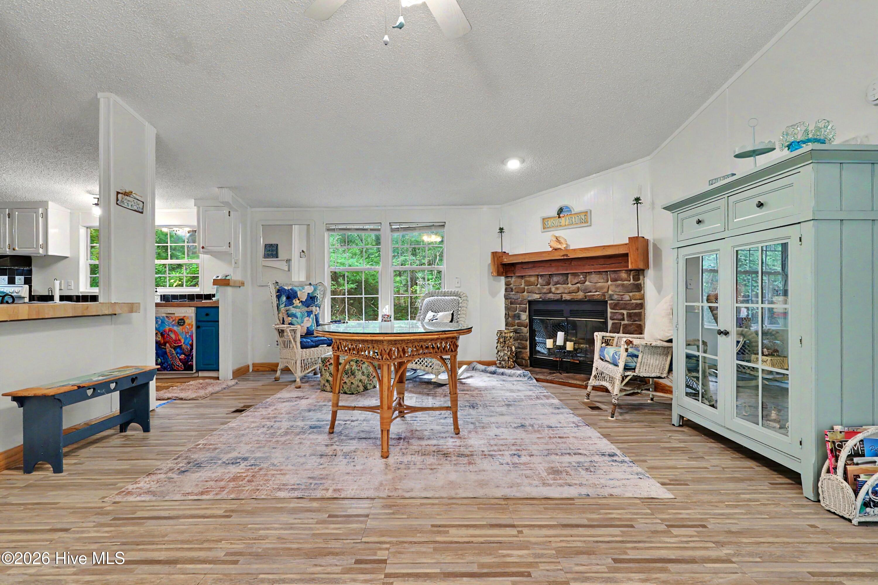 2271 Bob White Road SW