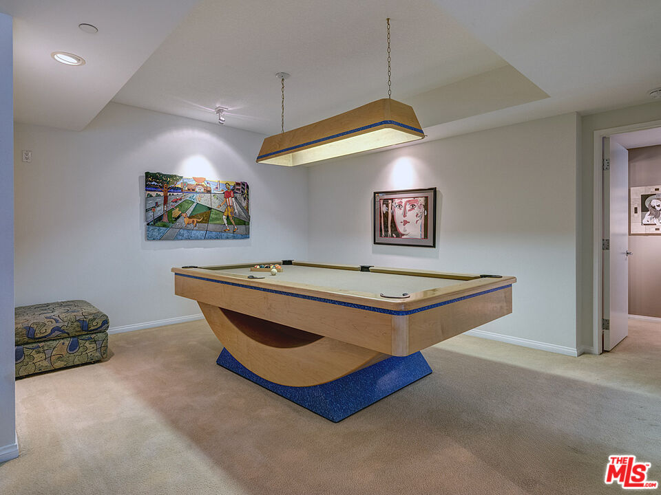 13600 Marina Pointe Dr Unit: 614