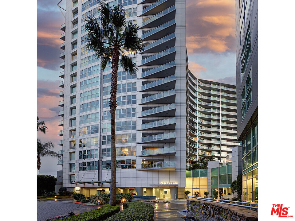 13600 Marina Pointe Dr Unit: 614