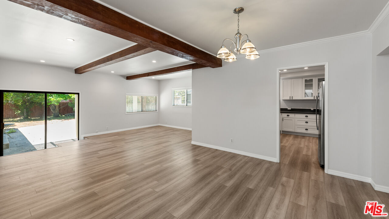 5519 Ventura Canyon Ave