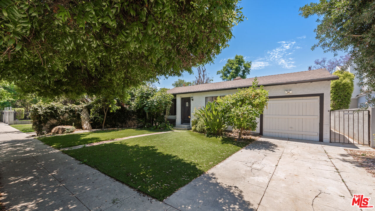 5519 Ventura Canyon Ave