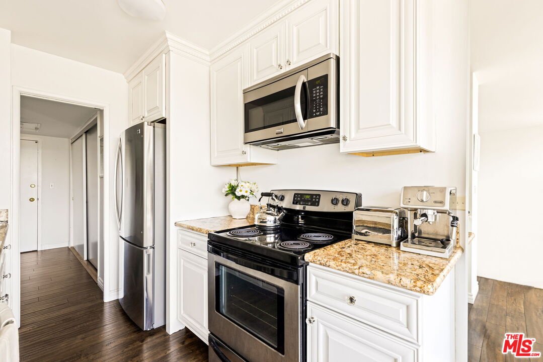 10501 Wilshire Blvd, #917