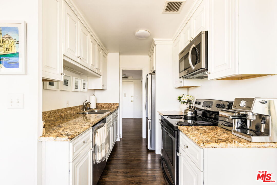 10501 Wilshire Blvd, #917