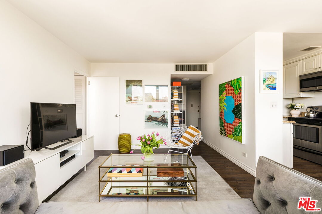 10501 Wilshire Blvd, #917