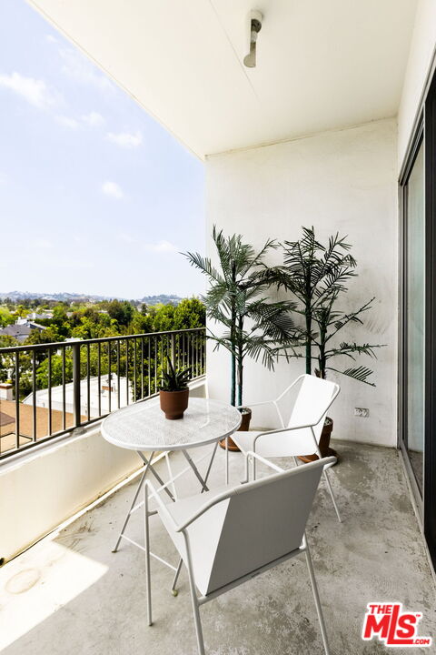 10501 Wilshire Blvd, #917