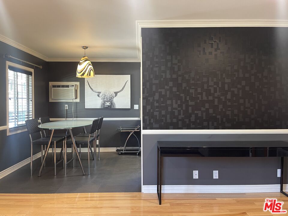 1122 N Formosa Ave, #8