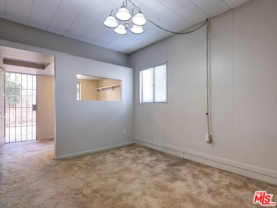 4137 Sunnyside Ave
