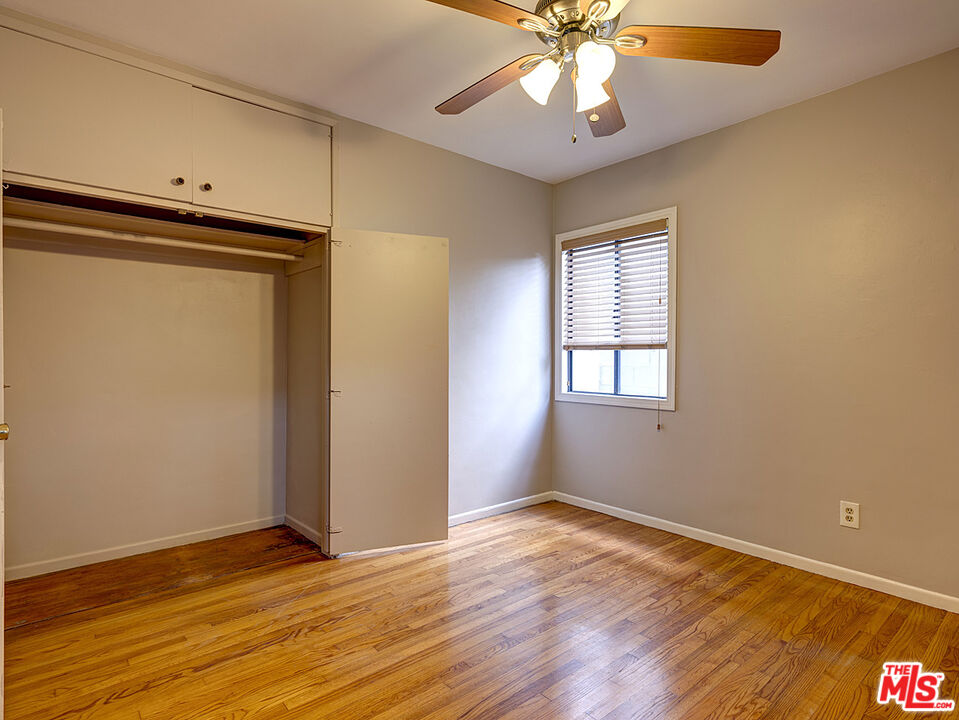 4137 Sunnyside Ave