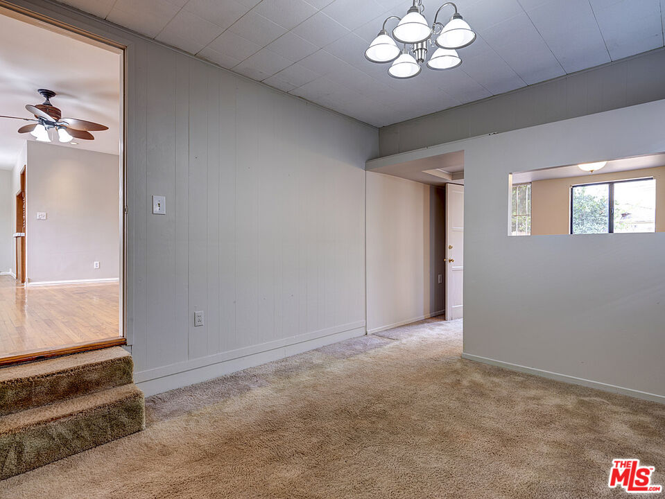 4137 Sunnyside Ave