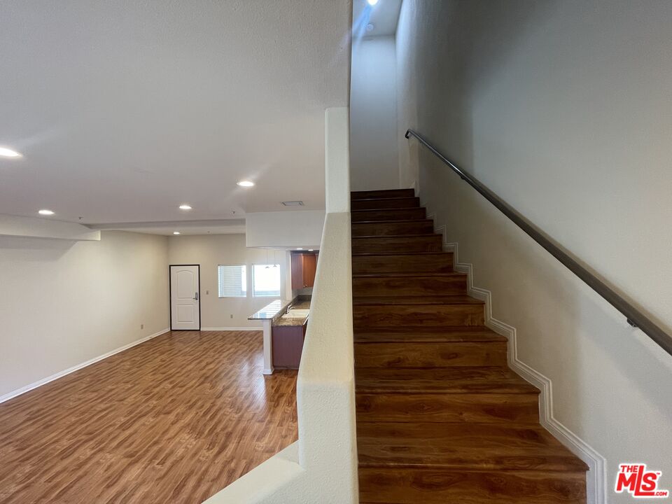 15024 Magnolia Blvd, #104