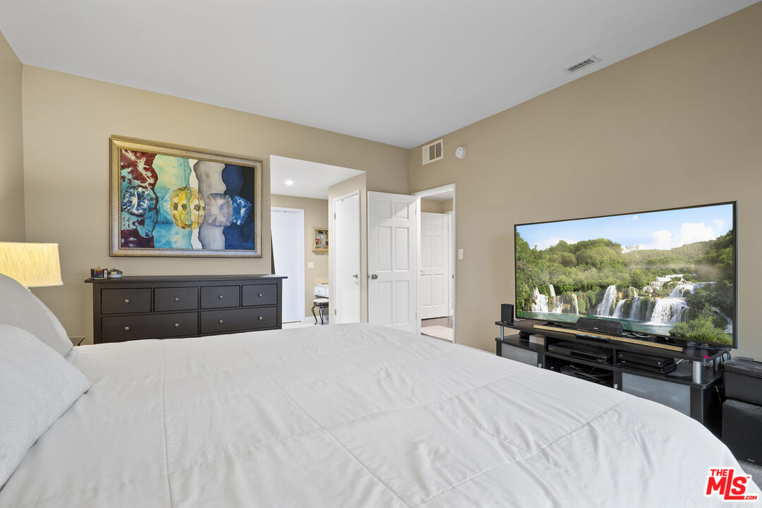 8180 Manitoba St Unit: 342