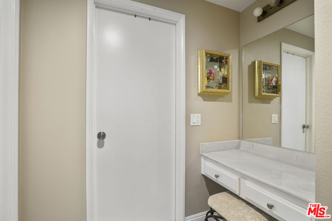 8180 Manitoba St Unit: 342