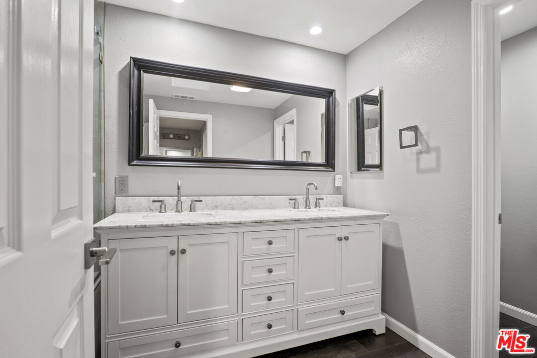 8180 Manitoba St Unit: 342