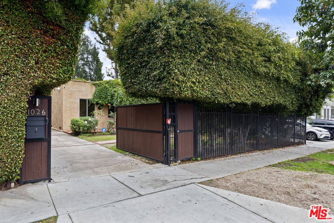 1026 N Laurel Ave