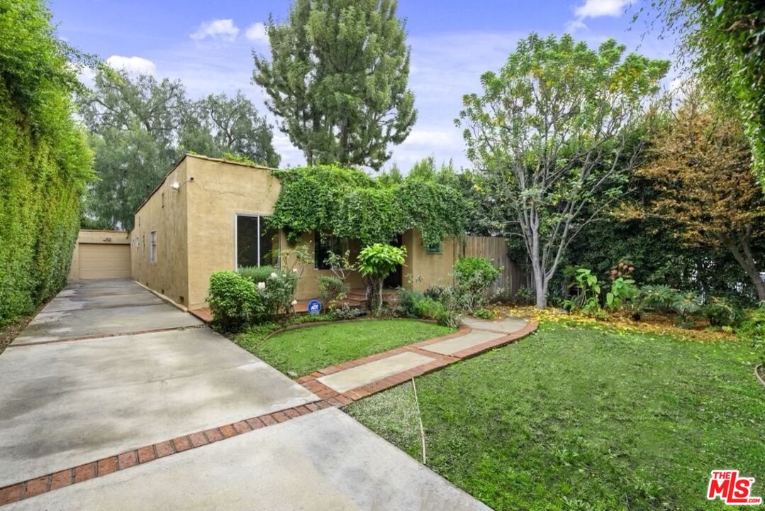 1026 N Laurel Ave
