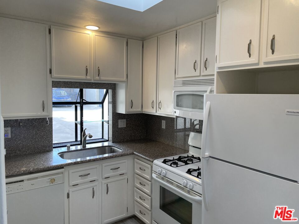217 Loma Vista St