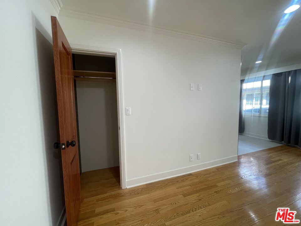 1122 N Formosa Ave, #3