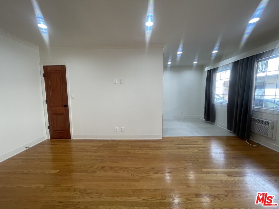 1122 N Formosa Ave, #3