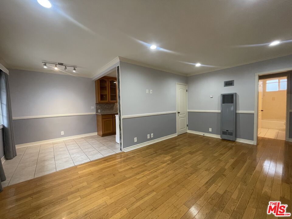 1126 N Formosa Ave, #3