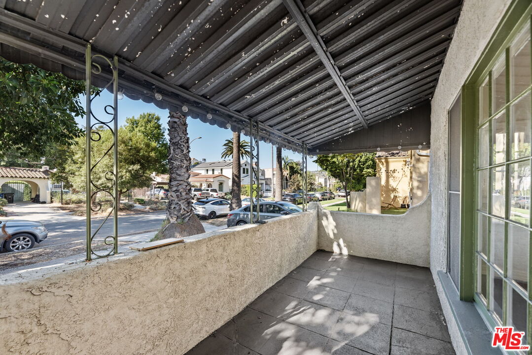 426 N Vista St