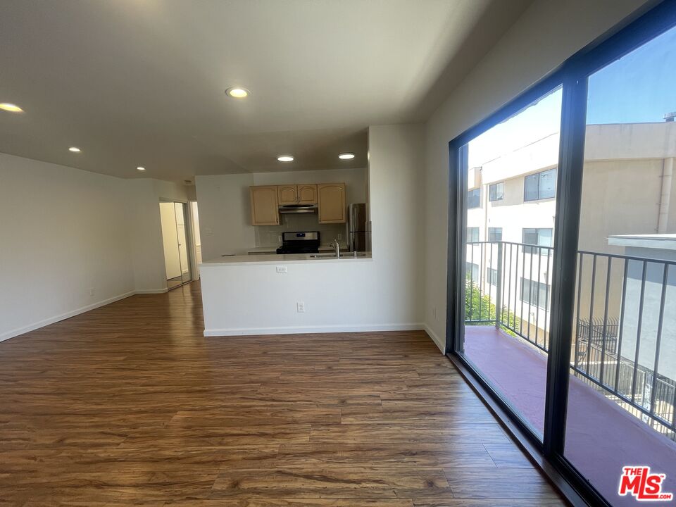 1531 N Detroit St, #207