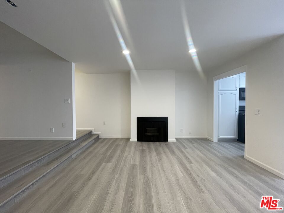 1338 N Sierra Bonita Ave, #103