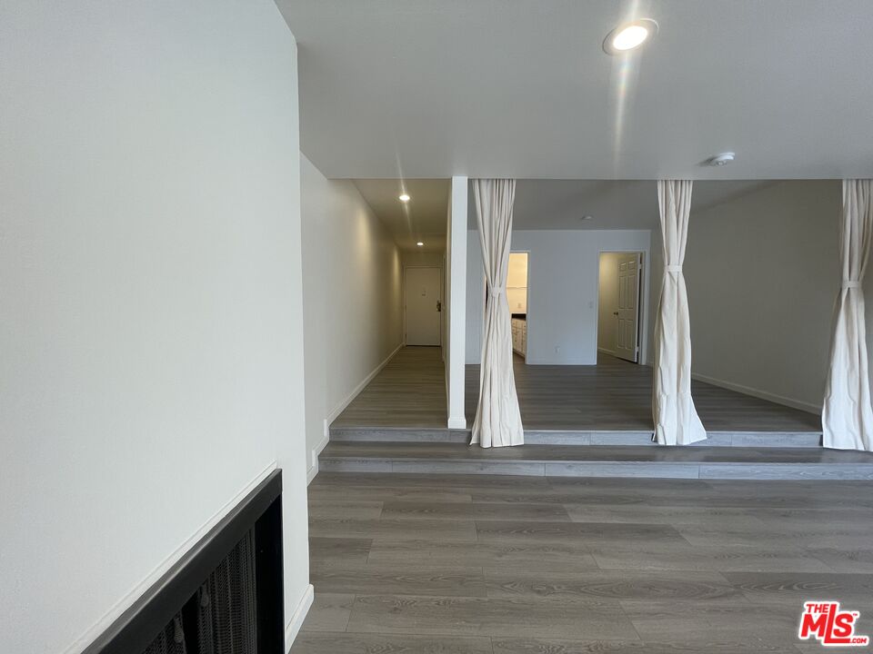 1337 N Sierra Bonita Ave, #302