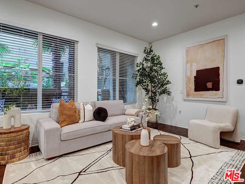 6020 S Seabluff Dr Unit: 122