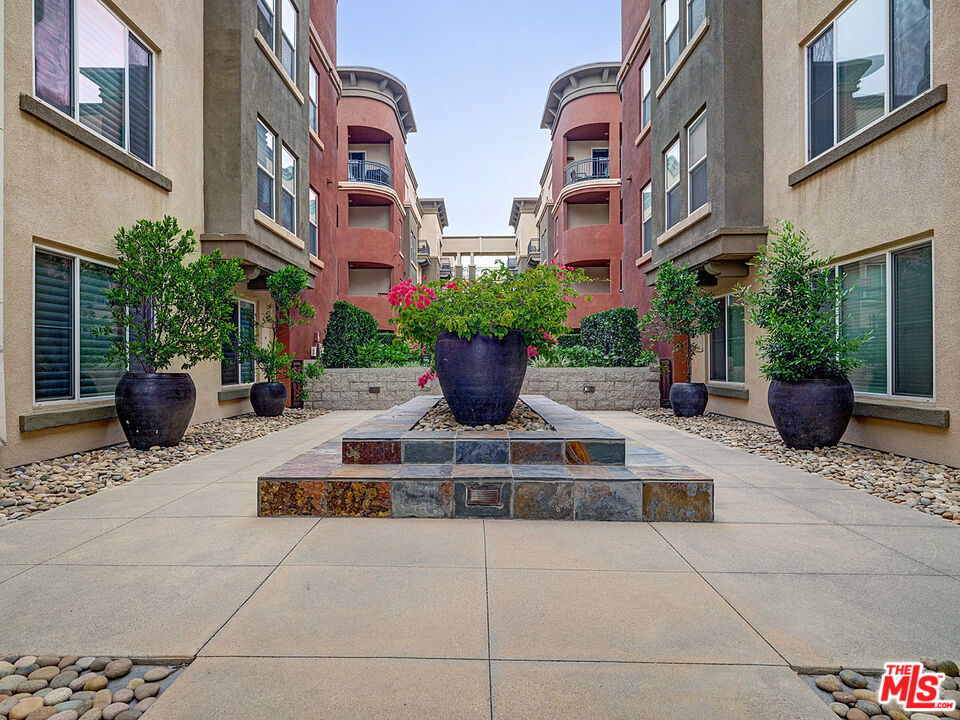6020 S Seabluff Dr Unit: 122
