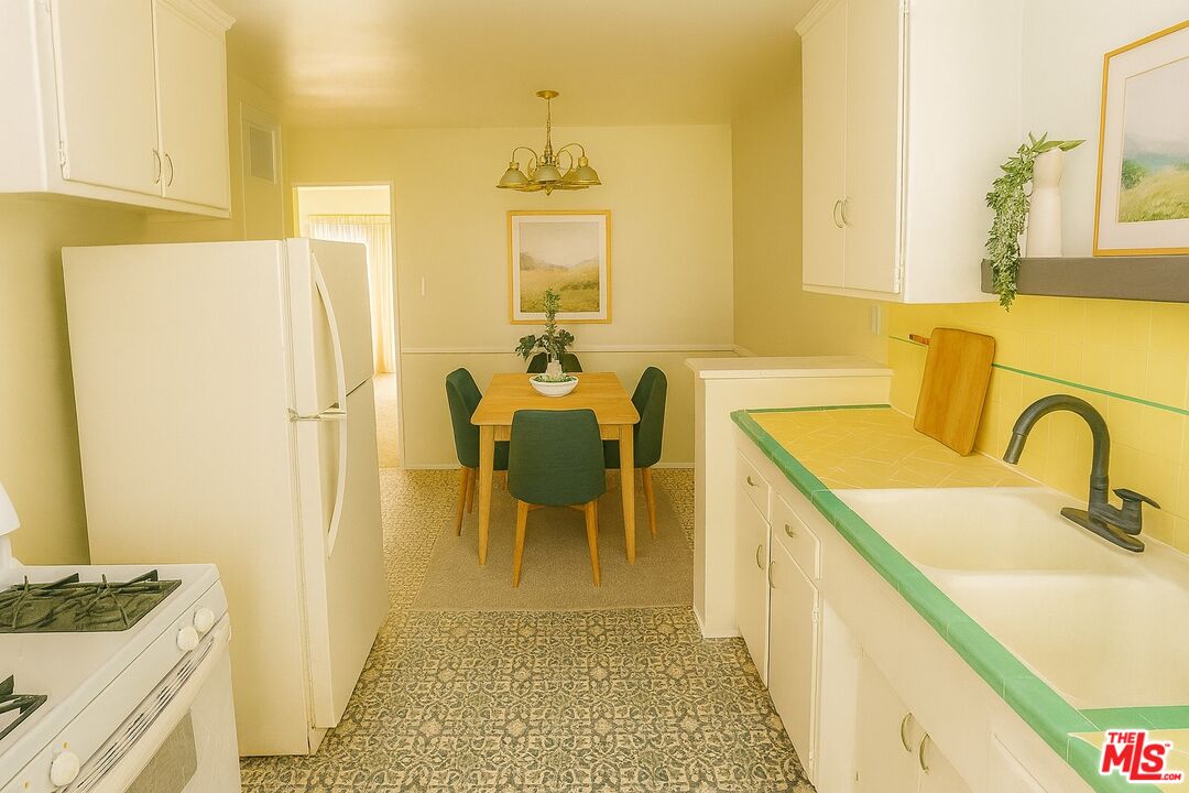 828 N Alta Vista Blvd, #7