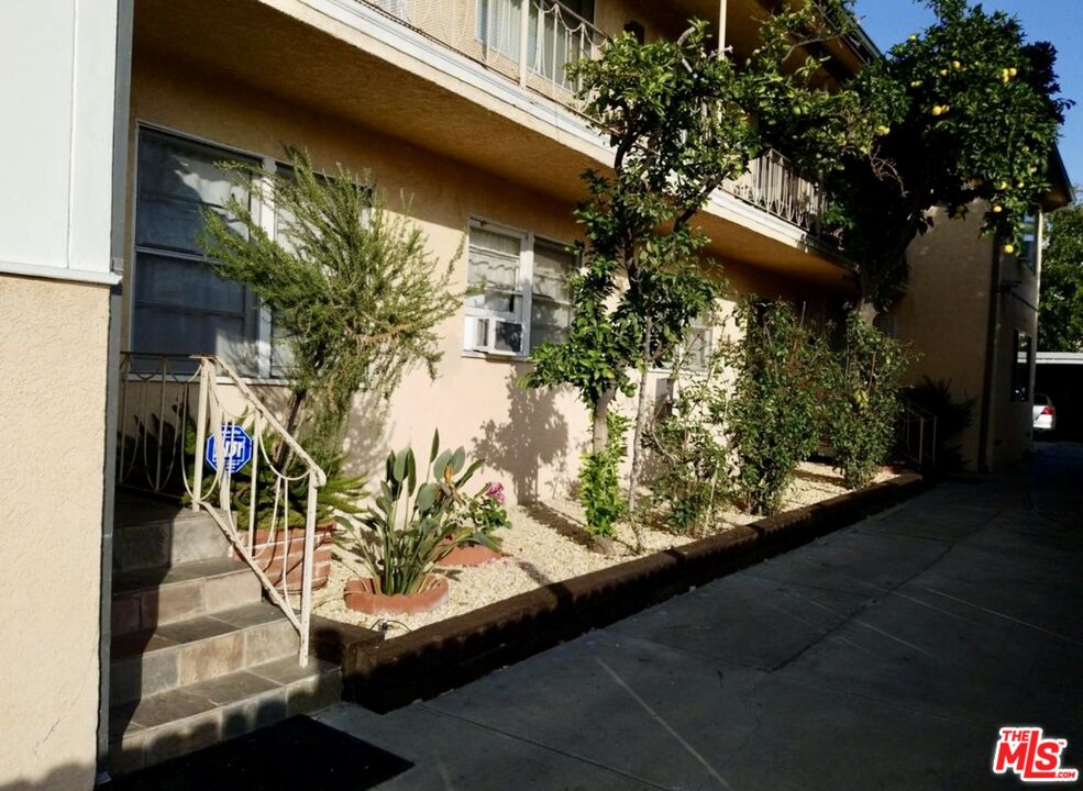 828 N Alta Vista Blvd, #7