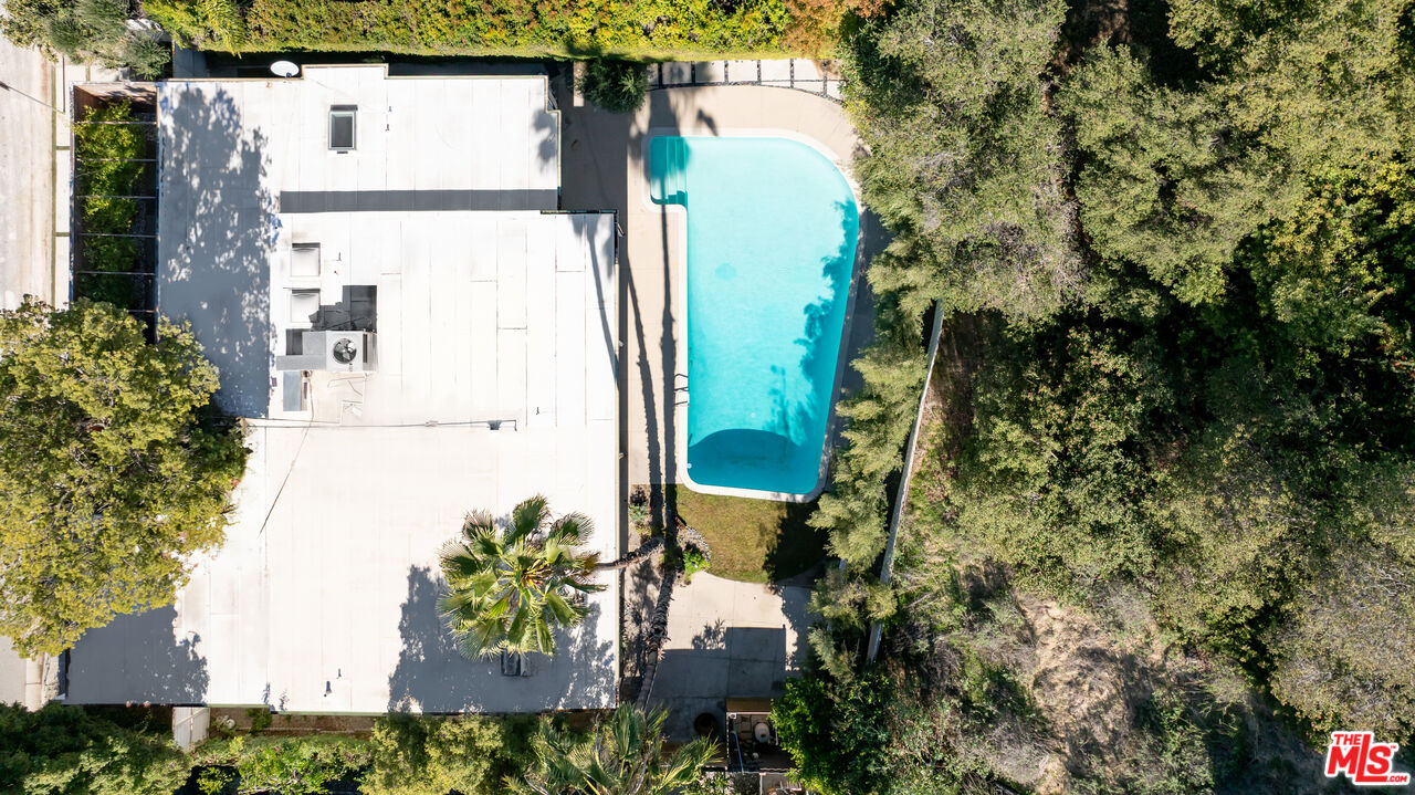 3744 Cody Rd