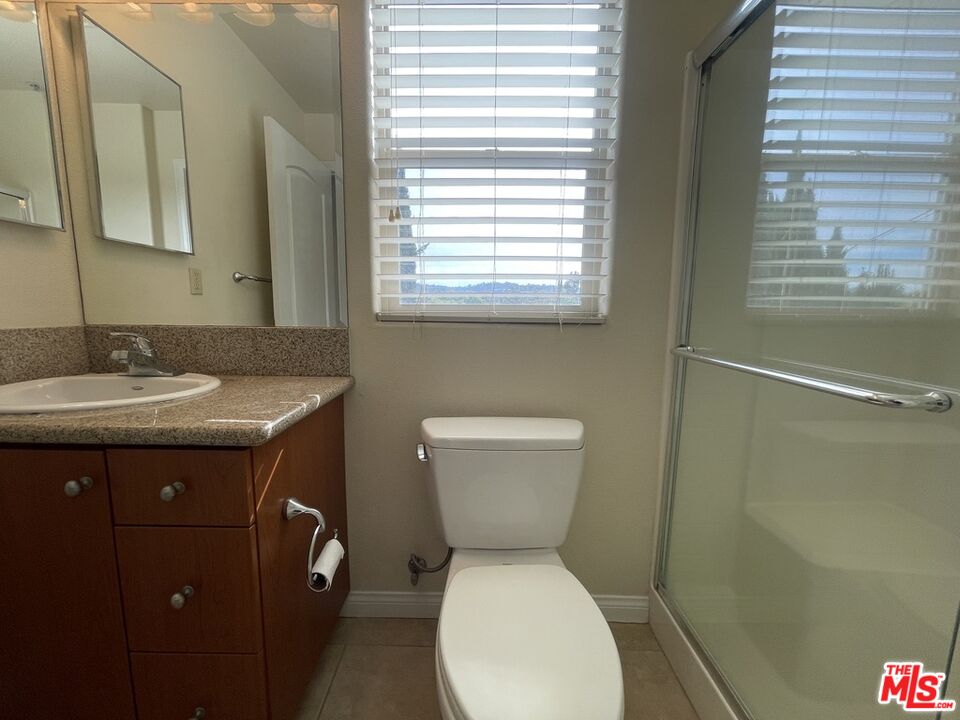 15024 Magnolia Blvd, #105