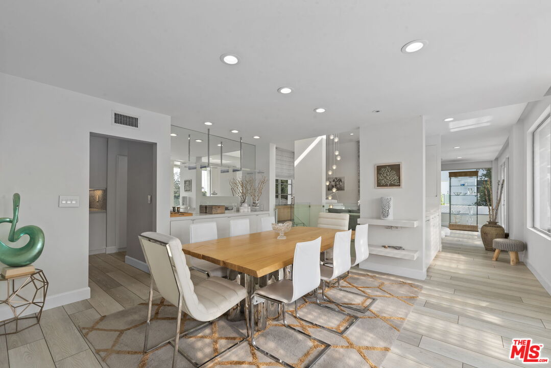 641 Walther Way