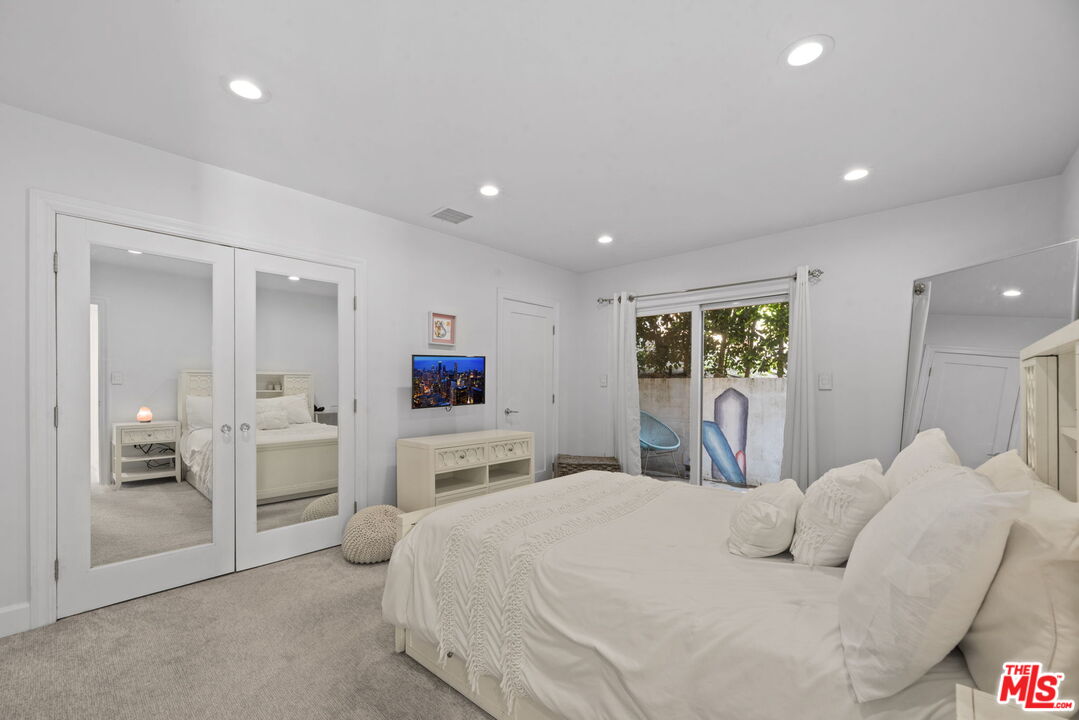 641 Walther Way