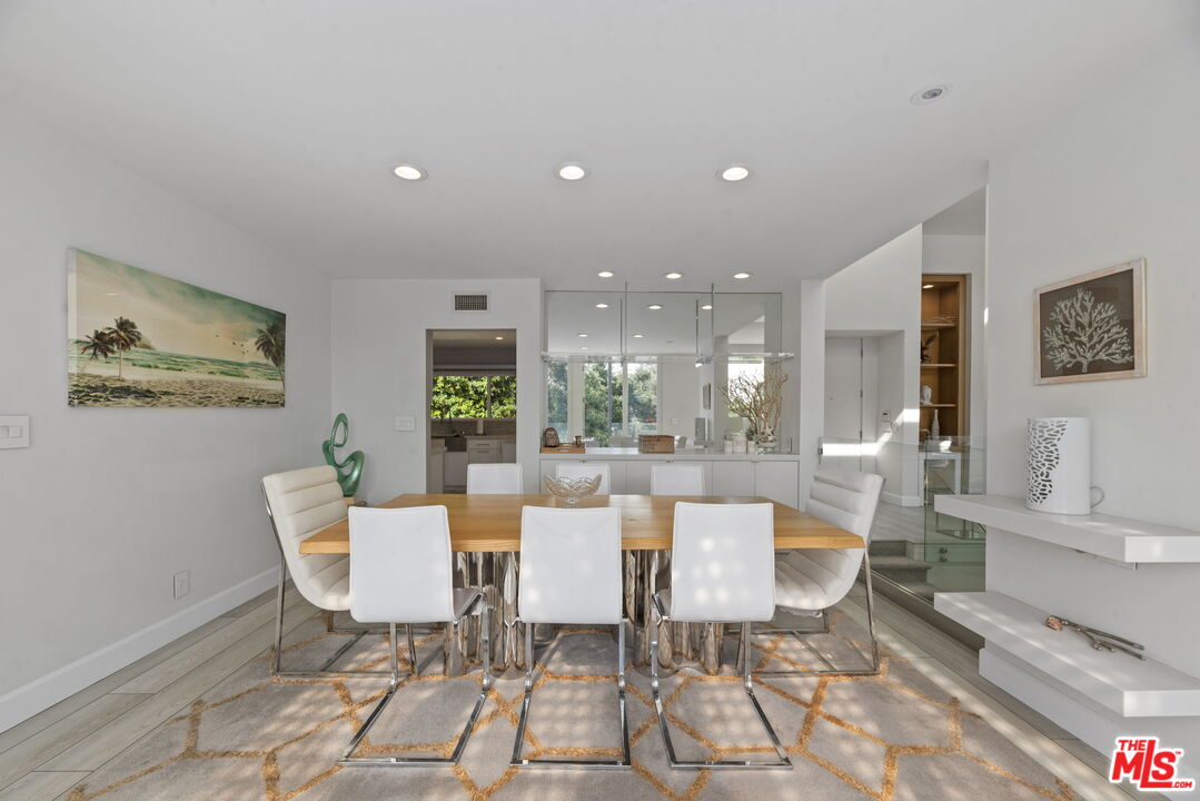 641 Walther Way