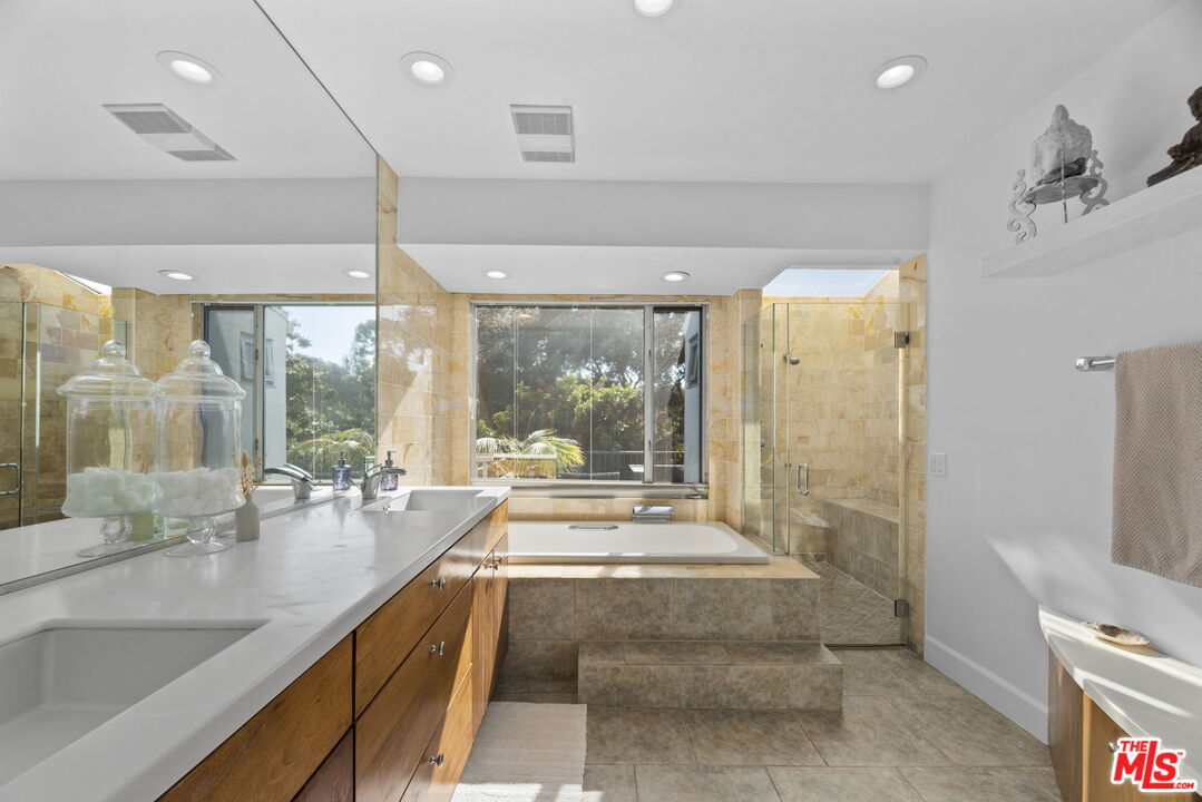641 Walther Way