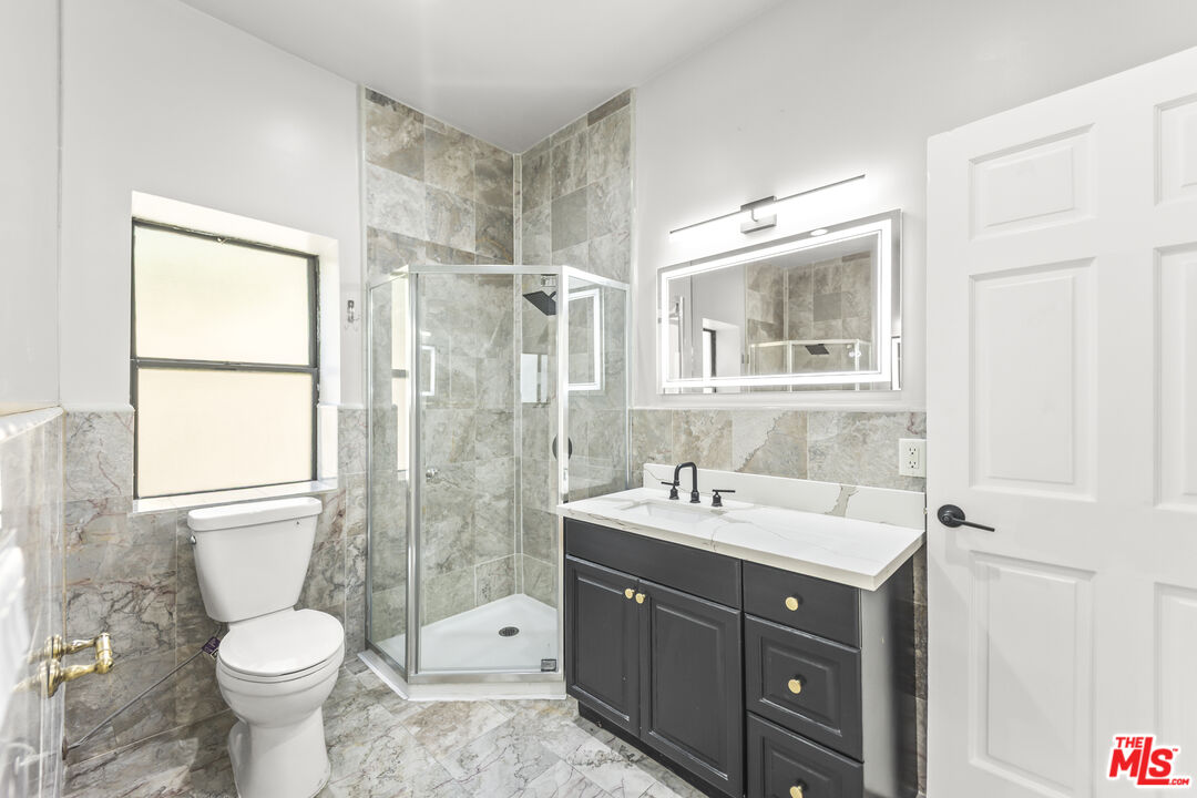 2646 Rinconia Dr