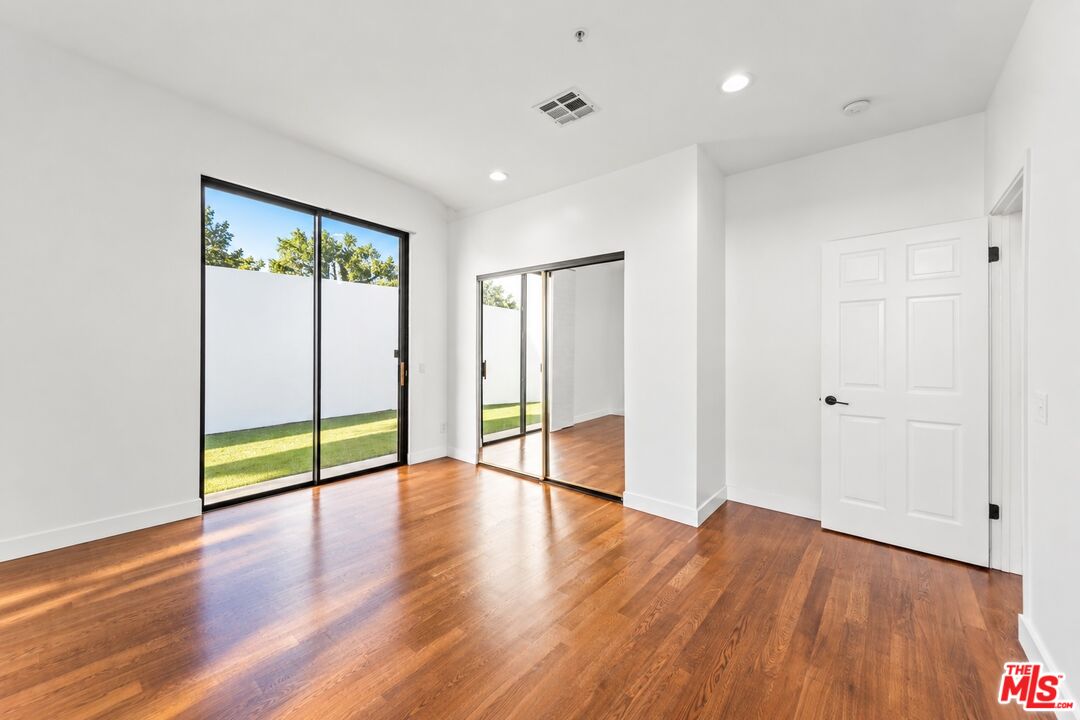 2646 Rinconia Dr