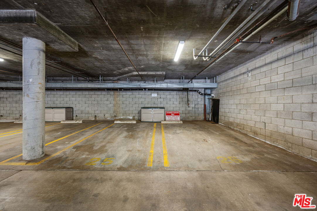 15500 W Sunset Blvd, #105