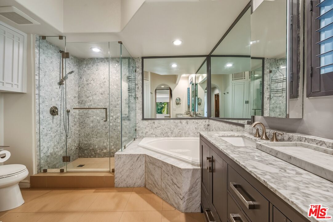 15500 W Sunset Blvd, #105