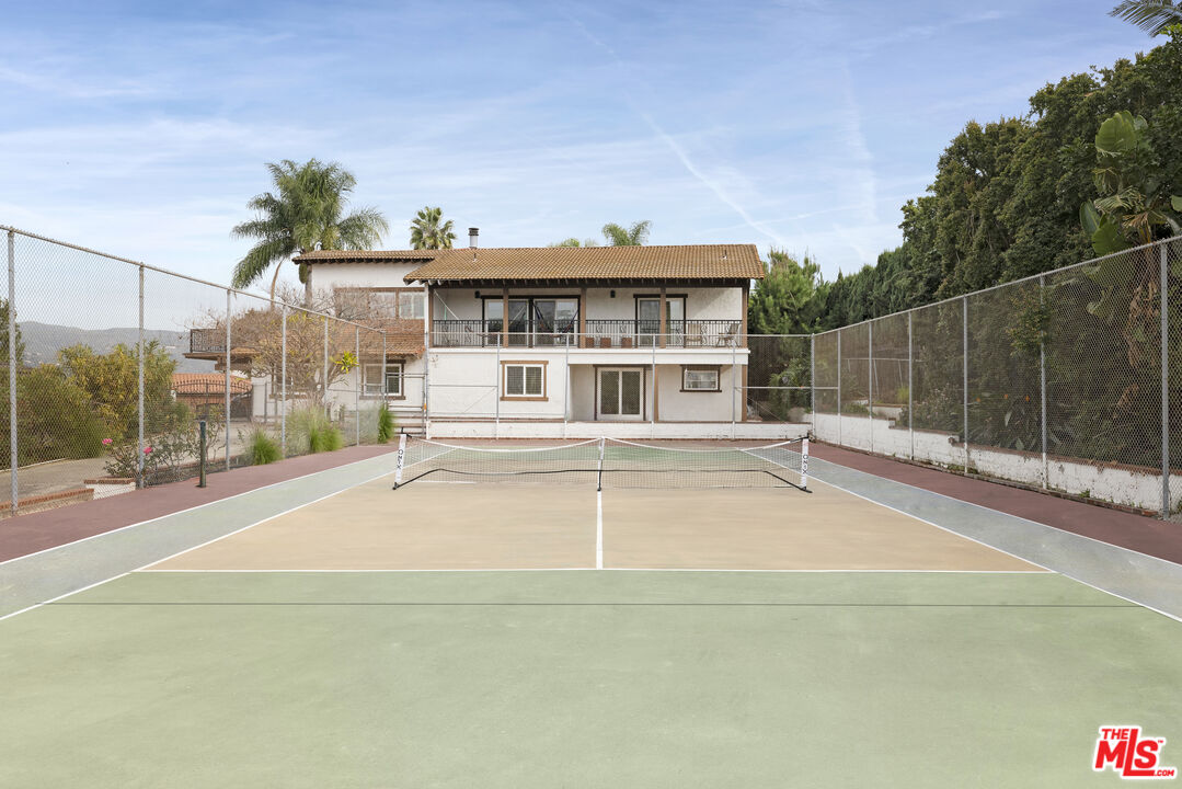 7680 E Eucalyptus Wy