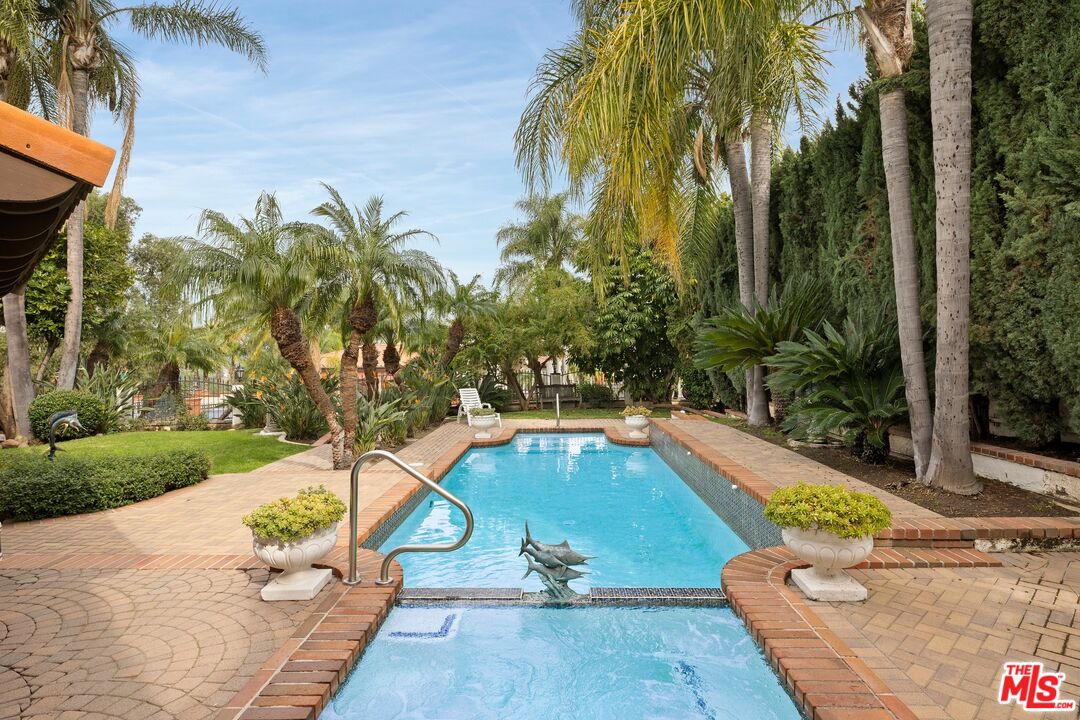 7680 E Eucalyptus Wy