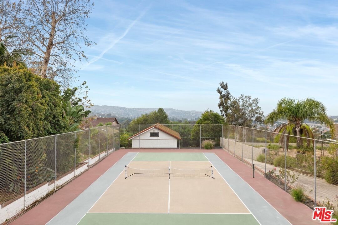 7680 E Eucalyptus Wy