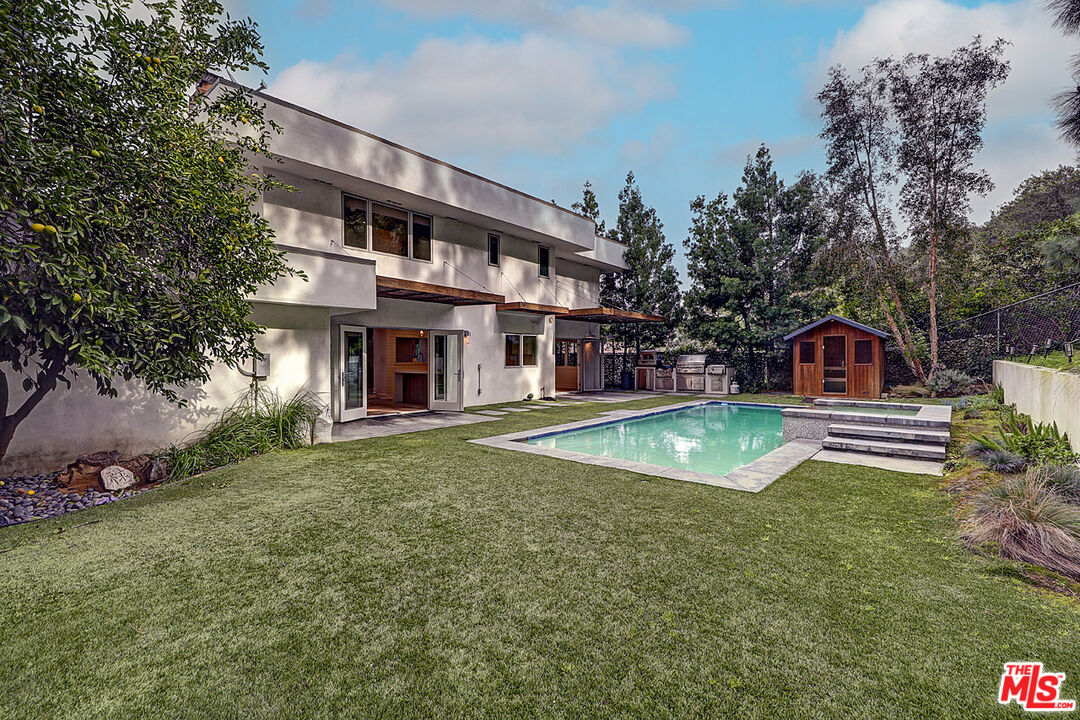 10832 Wrightwood Ln