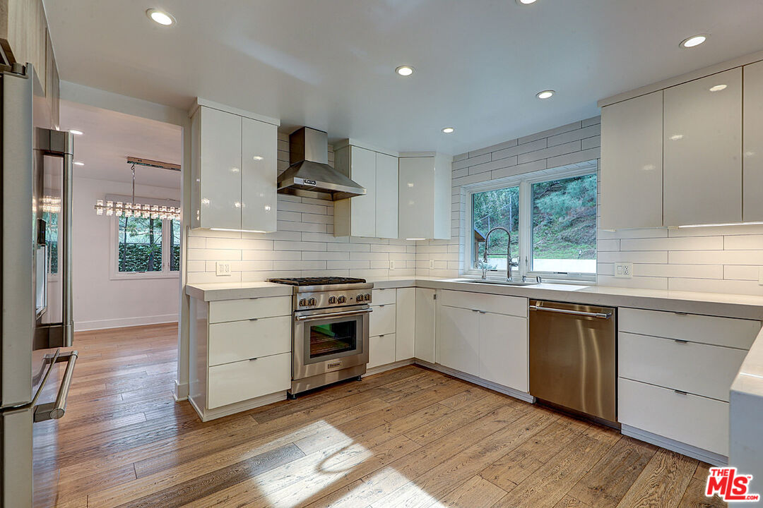 10832 Wrightwood Ln