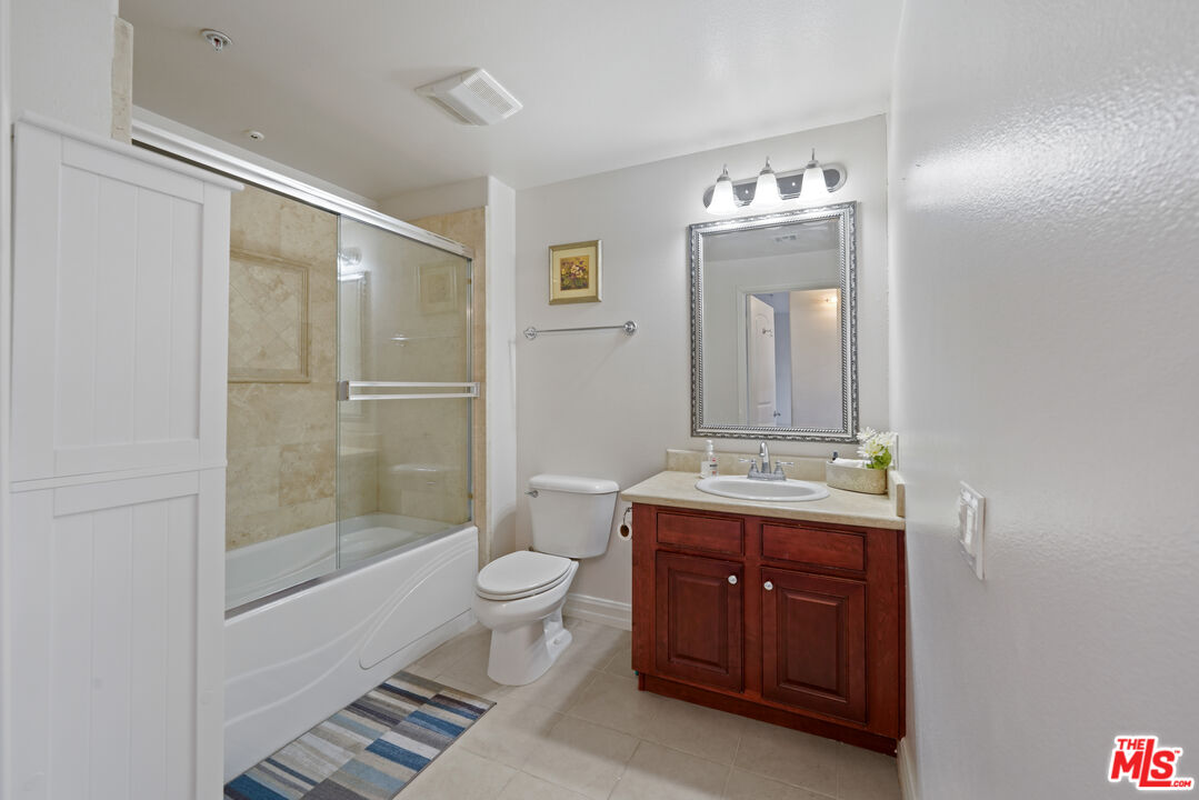 14242 Burbank Blvd Unit: 103